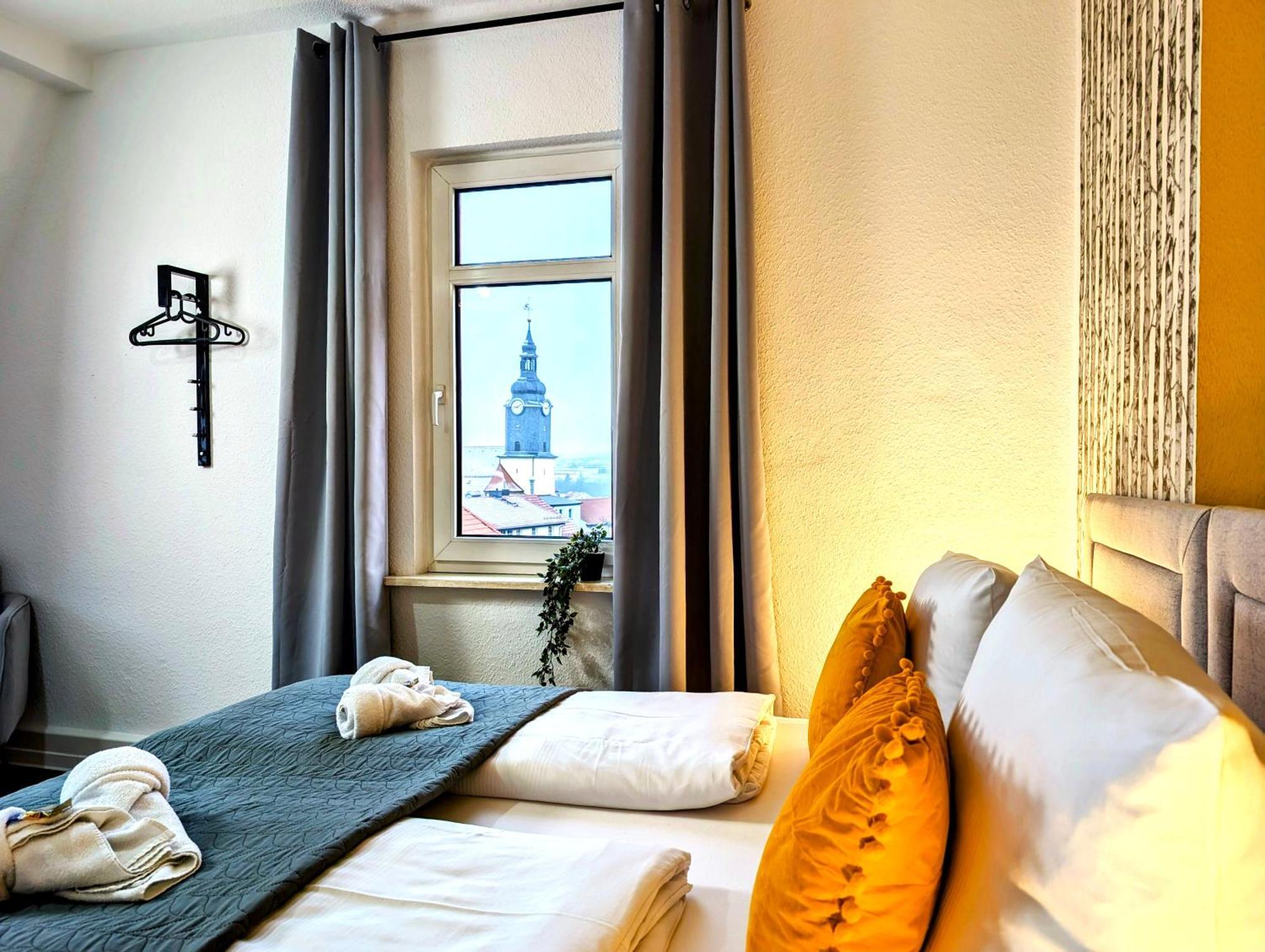 Bohnapartments - Topfmarkt Xxl Suiten - Neu In Top Zentrumslage, Vollausstattung, Wlan, Parkplaetze Ilmenau Kültér fotó