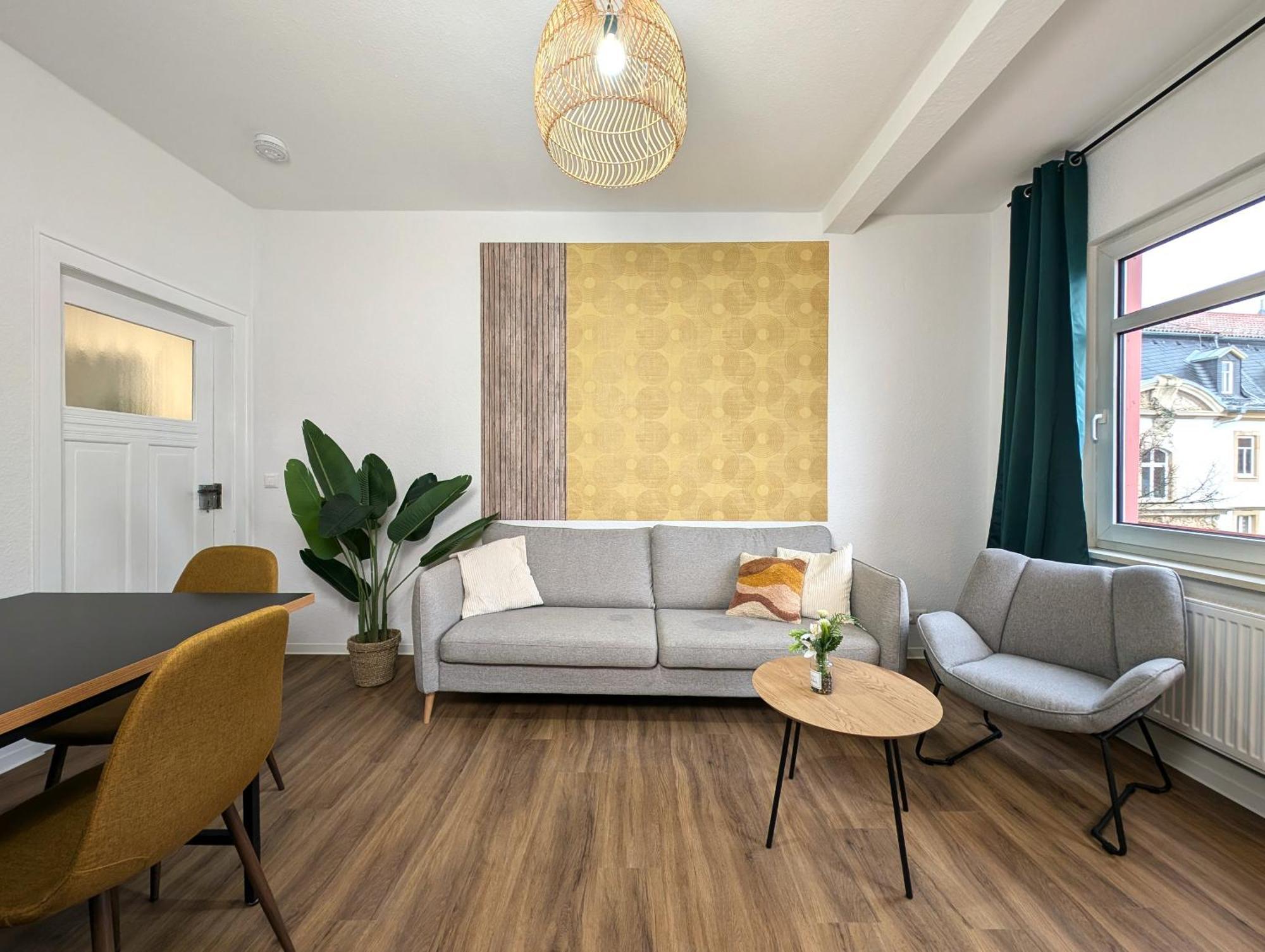 Bohnapartments - Topfmarkt Xxl Suiten - Neu In Top Zentrumslage, Vollausstattung, Wlan, Parkplaetze Ilmenau Kültér fotó