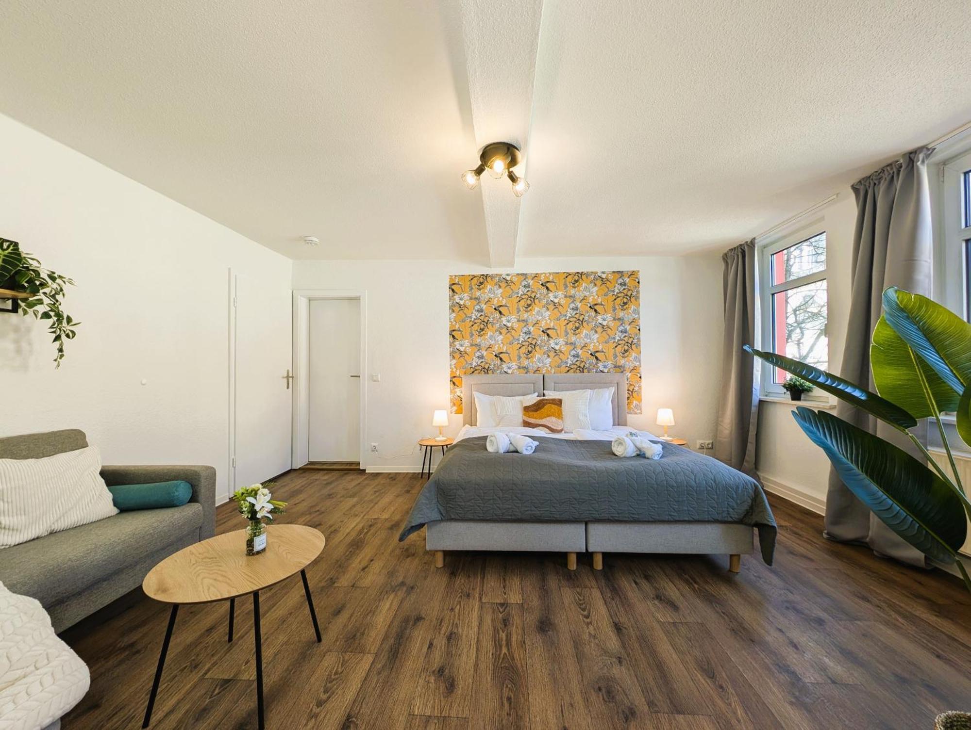Bohnapartments - Topfmarkt Xxl Suiten - Neu In Top Zentrumslage, Vollausstattung, Wlan, Parkplaetze Ilmenau Kültér fotó