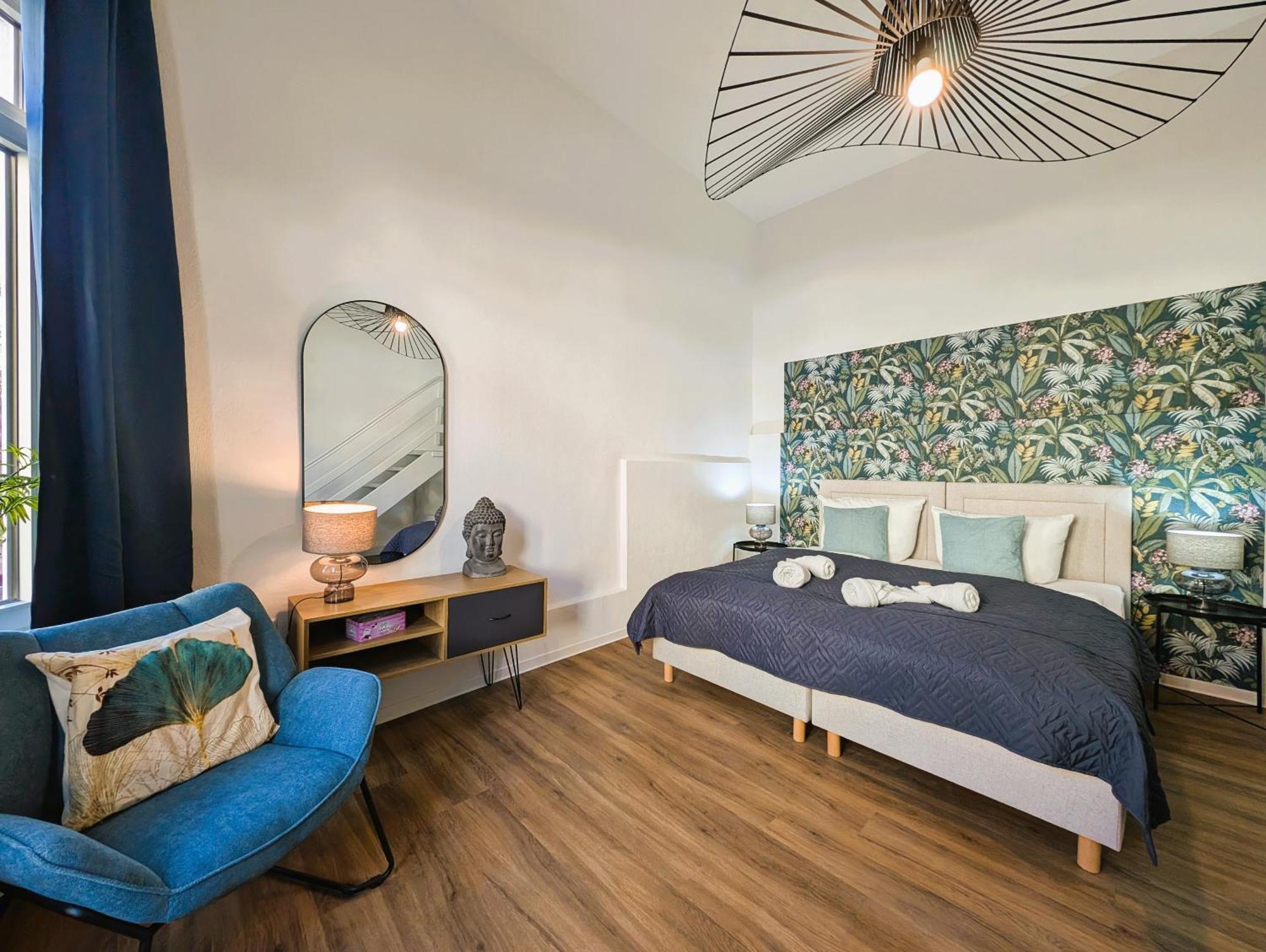 Bohnapartments - Topfmarkt Xxl Suiten - Neu In Top Zentrumslage, Vollausstattung, Wlan, Parkplaetze Ilmenau Kültér fotó